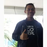 Agus - Guru ekonomi - Senen