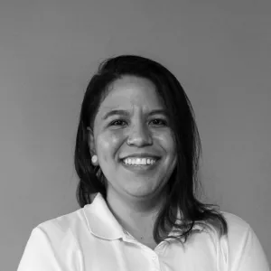 Camila - Prof de inglês - 