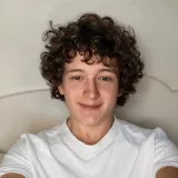 Julian - professeur de mathématiques - Paris