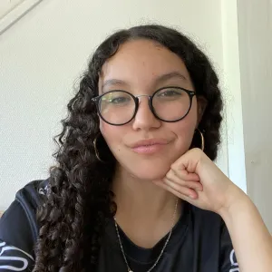 Assia - Prof de français - Saint-Germain-lès-Arpajon