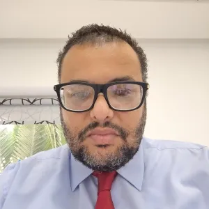 Ali - Prof de management et gestion d'entreprise - Agadir