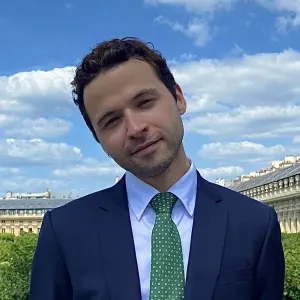 Paul - Prof d'histoire de l'art - Paris