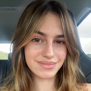 Julia - Prof de inglês - São Paulo