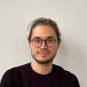 Mustafa - Matematik öğretmeni - 