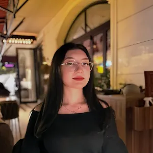 Nehir - Türkçe öğretmeni - 