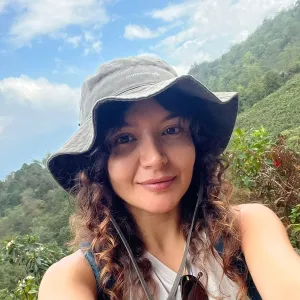 Melis - İngilizce öğretmeni - 