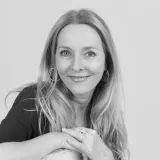 BÉATRICE - Coach en séduction - Paris