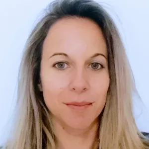 Rebecca - Prof de marketing - Bordeaux