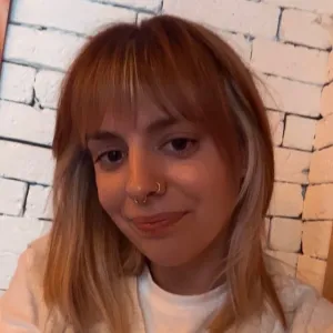 Charlotte - Prof d'anglais - Saint-Amand-Montrond