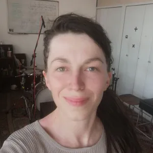 Margot - Prof de couture - Pau