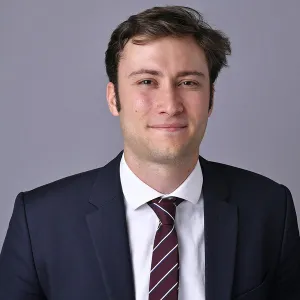 Arnaud - Prof de droit civil - Paris