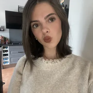 Leonie - Prof de soutien scolaire - Velleron