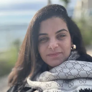 Intissar - Prof d'anglais - Bourg-la-Reine