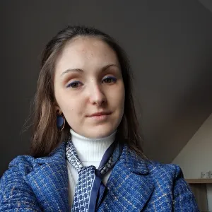 Louane - Prof d'aide aux devoirs - Paris 11e