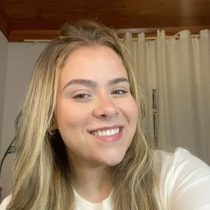 Isabela - Prof de espanhol - Belo Horizonte