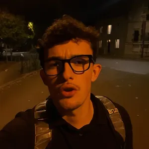 Théo - Prof de maths - Tours