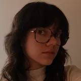 Emma - Prof de couture - Aiffres