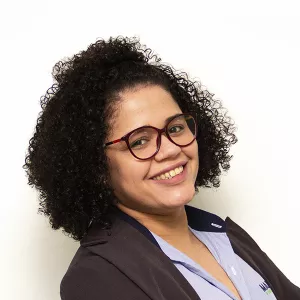 Elziene - Prof de economia - Belo Horizonte