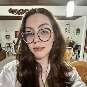 Laysla - Prof de espanhol - Curitiba
