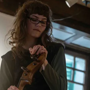 Ophelie - Prof de violoncelle - Sion