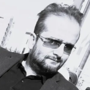 Ferhat - Tasarım öğretmeni - 