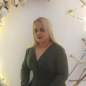 Margie - Prof de espanhol - Centro