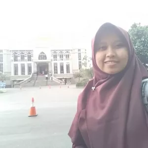 Siti - Guru bantuan pekerjaan rumah (pr) - Astanaanyar
