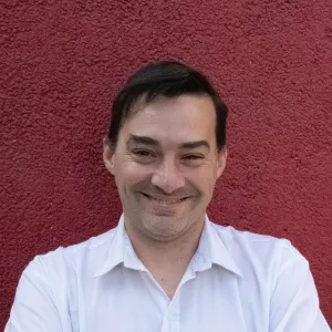 Leonardo - Profesor de portugués brasileño - 