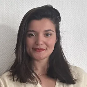 Lyna - professeur de droit civil - Paris