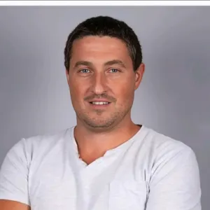 Oliver - Computer programming teacher - San Diego