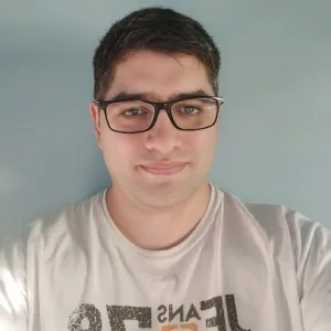 Ezra - Computer programming tutor - Surrey