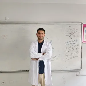 Emre - Matematik öğretmeni - 