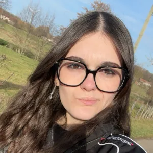 Clara - professeur de mathématiques - Gelvécourt-et-Adompt