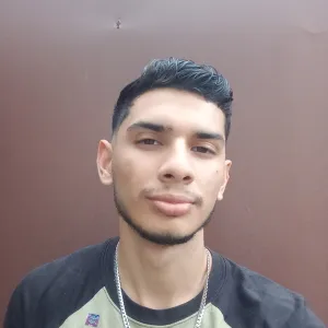 Johan - profesor de informática básica - Cartago