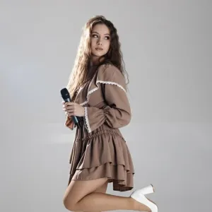 Аліна - викладач гри на фортепіано - Мукачево