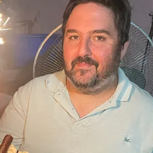 Adrián - Profe de pastelería - Las Piedras​