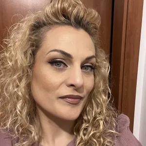 Mirjana - nastavnik srpskog - Младеновац