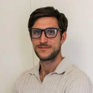 Lucas - Prof de Physique - Chimie - Marseille