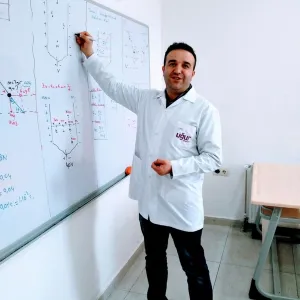 Alparslan - Fizik öğretmeni - İstanbul