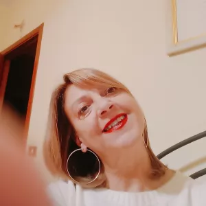Roberta - Insegnante di ripetizioni - Monte San Giusto