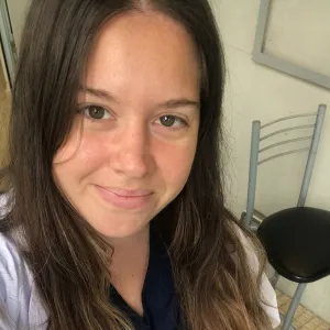 Isabella - prof de Química - 