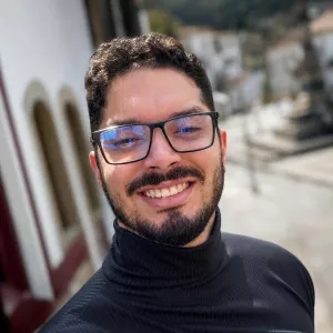 Hugo - Professor de história - Planalto