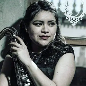 Maricruz - Profesor de saxofón - Playa del Carmen