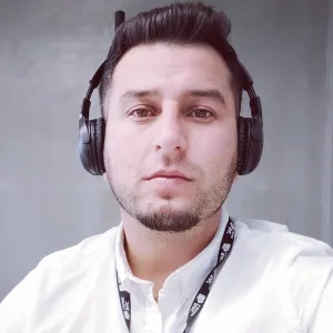 Daniel - profesor de Gestión y organización - Turrialba