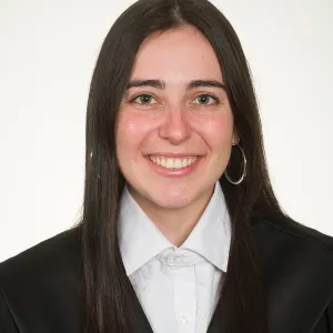 Lara - prof de Química - L'Ametlla de Mar