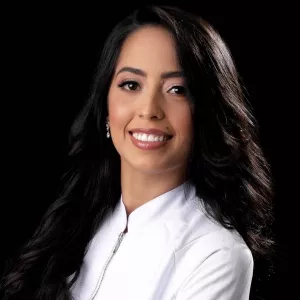 Marcela - Prof de odontologia - Salvador