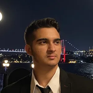 Arda - Gitar öğretmeni - İstanbul