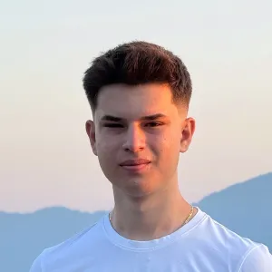 Cosmin - Profesor de informatică - Târgoviște