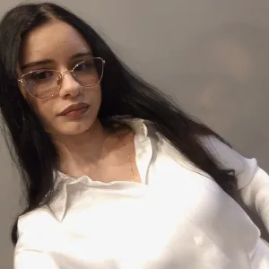 Cristina Adriana - Profesor de Engleză - București
