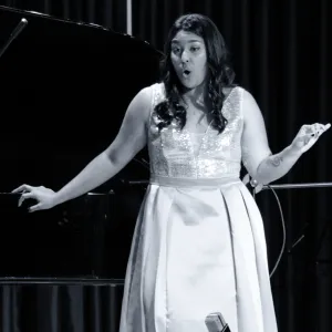 Alexandra - profesor de canto - Bogotá